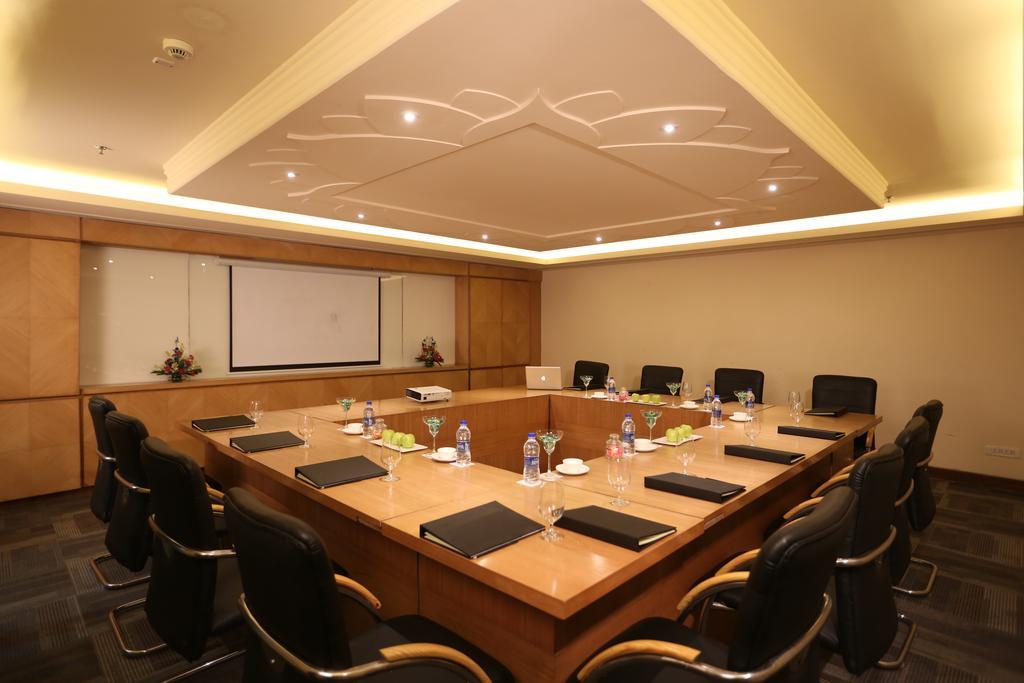 Country Inn & Suites By Radisson, Meerut Esterno foto