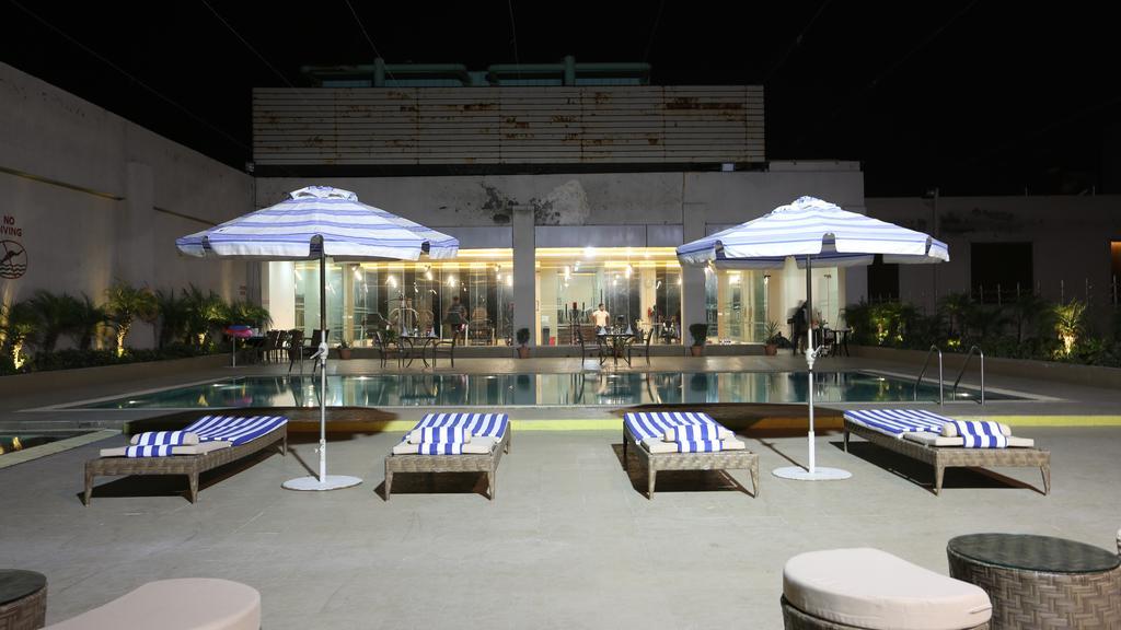Country Inn & Suites By Radisson, Meerut Esterno foto