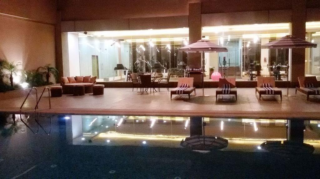 Country Inn & Suites By Radisson, Meerut Esterno foto
