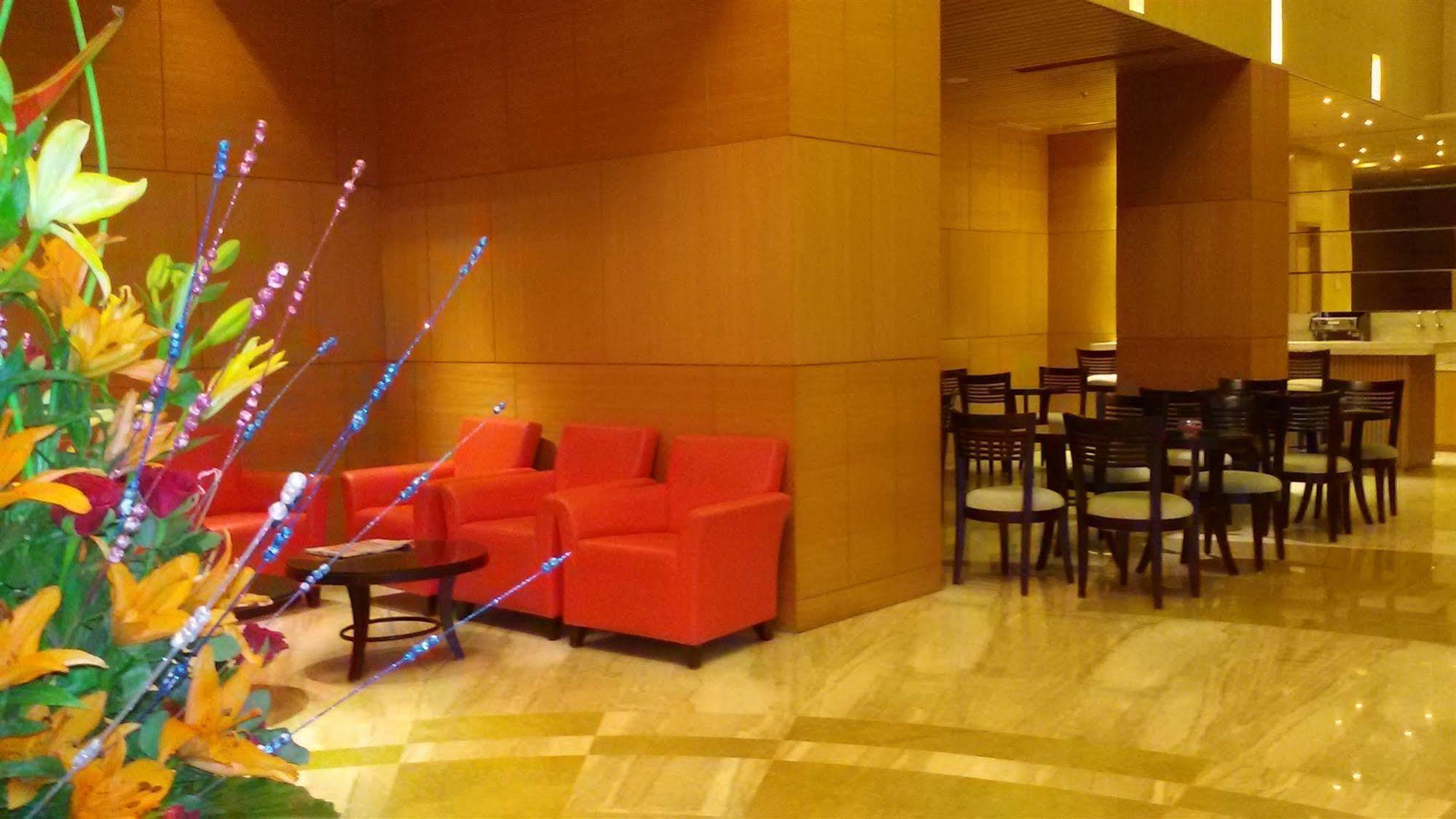 Country Inn & Suites By Radisson, Meerut Esterno foto