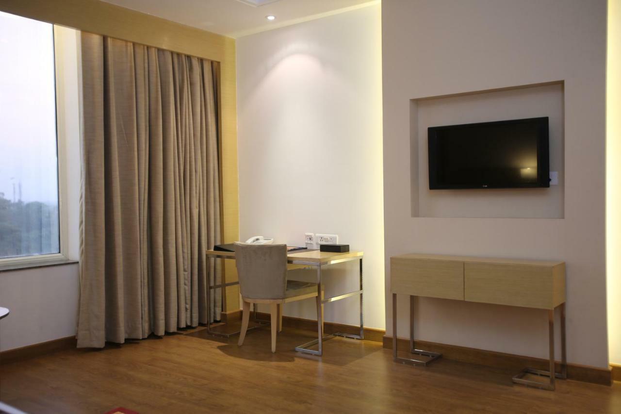 Country Inn & Suites By Radisson, Meerut Esterno foto